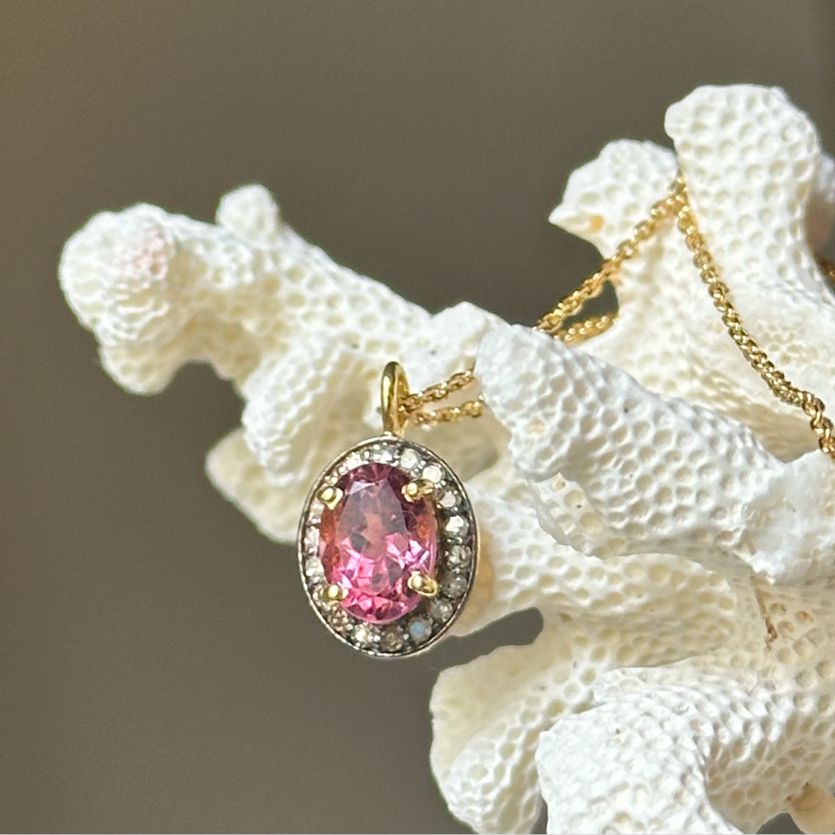 Collier Victoria Tourmaline Rose