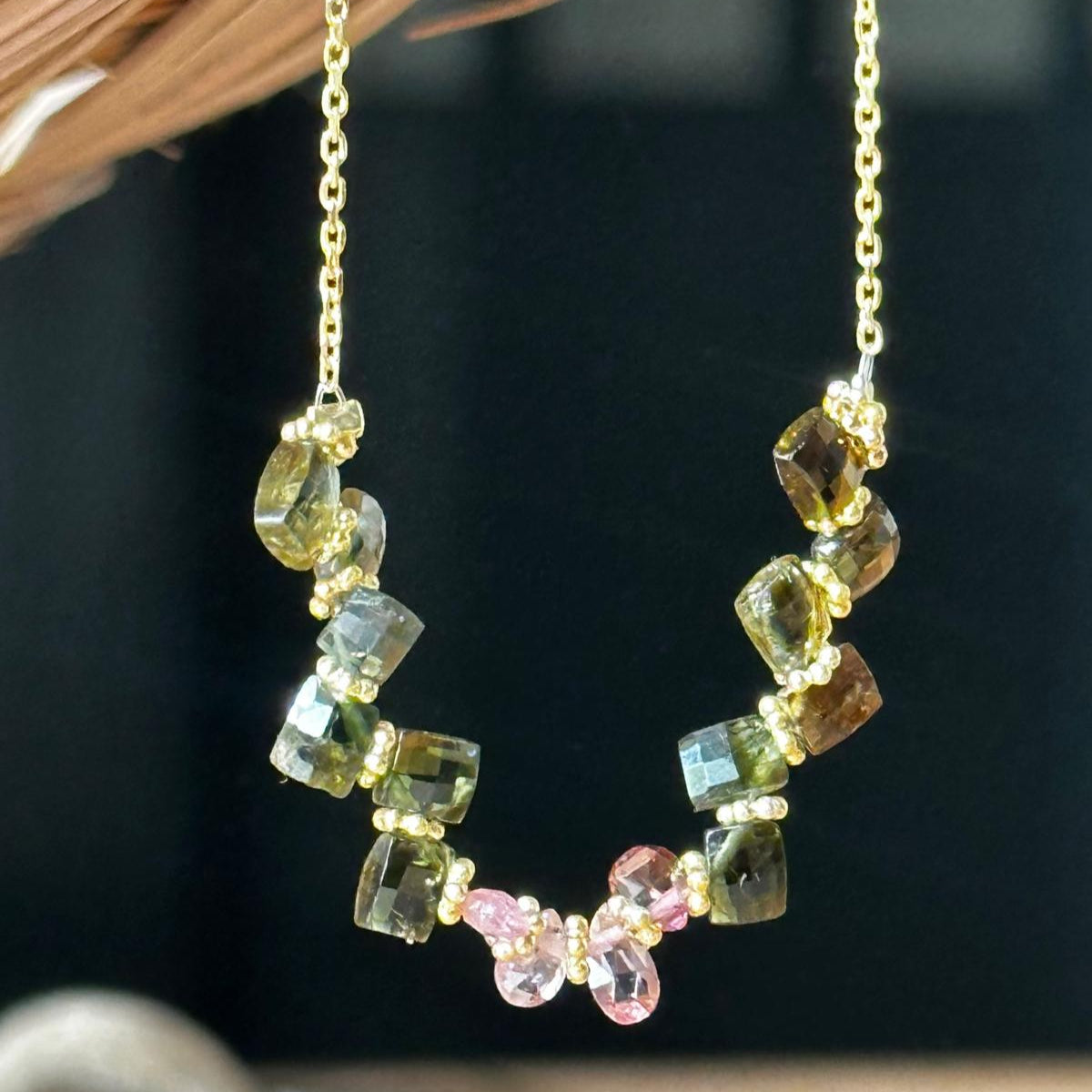 Collier Max