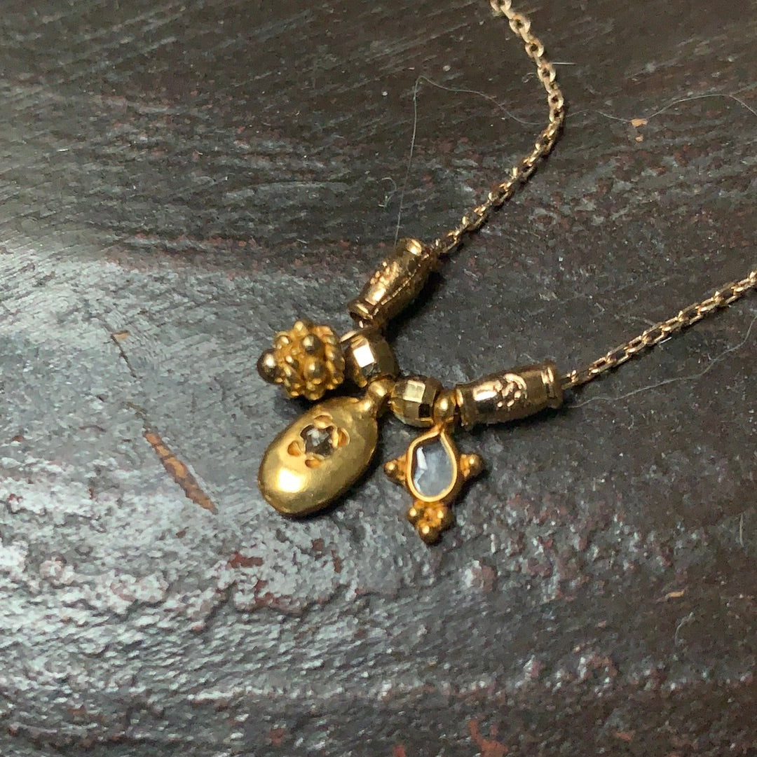 Collier Yasmeen